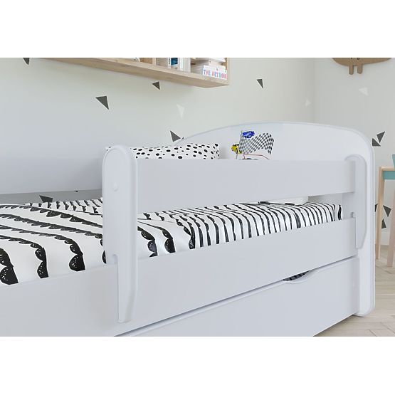 Baby bed se behind the gate - Ferrari