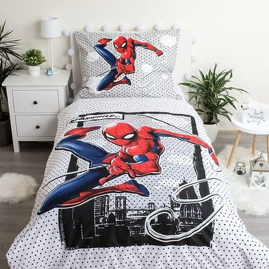 Bed linen with a glowing Spider-man effect 140 x 200 cm + 70 x 90 cm