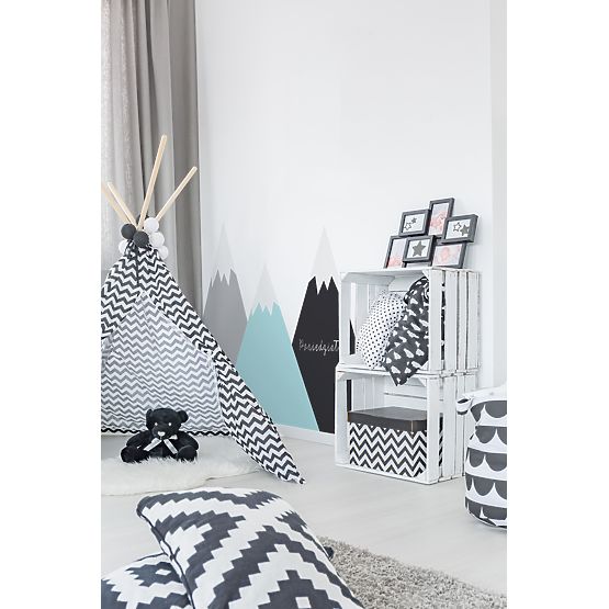 Behind the bed decoration - Mountains mint
