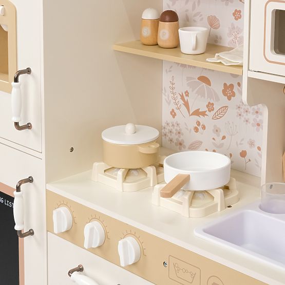 Bianca - Kitchen with Functional Faucet, Washing Machine, and Oven