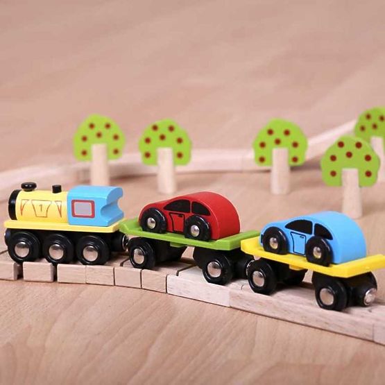 Bigjigs Rail Freight train with cars and tracks