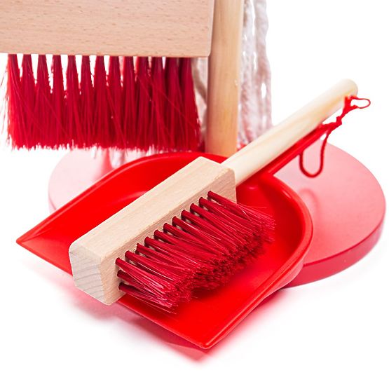 Bigjigs Toys Cleaning Play Set Red