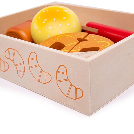 Bigjigs Toys Slicing pastry in a box