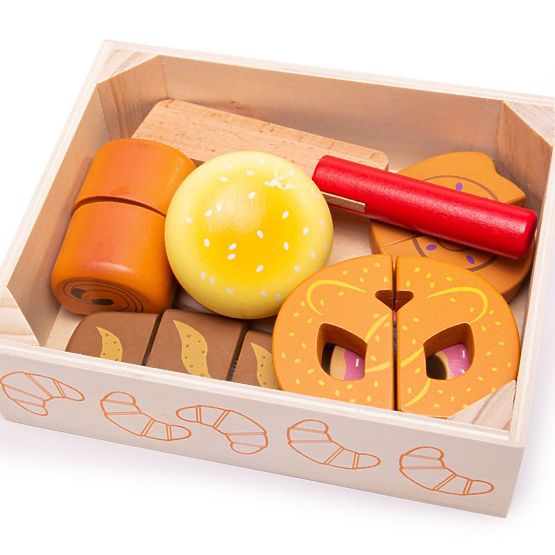 Bigjigs Toys Slicing pastry in a box