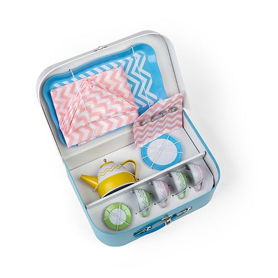Bigjigs Toys Tea Set in a Suitcase