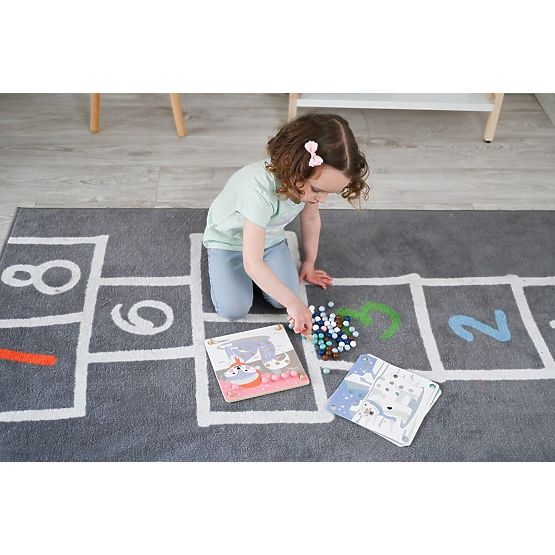 Catch and Assemble Arctic Animals Marble Puzzle