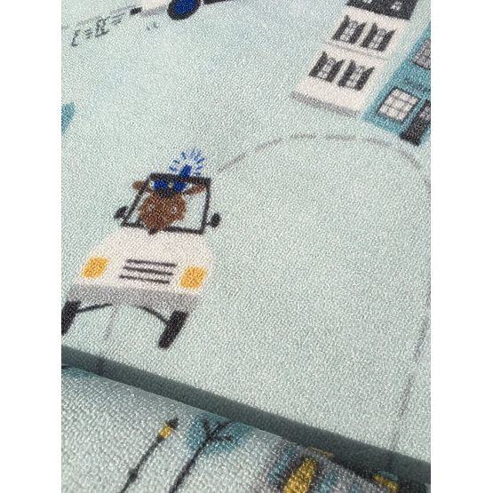 Childlike motorcyclepet Catch Me If You Can