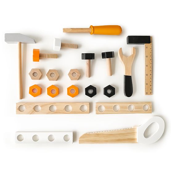 Childlike wooden working ponk