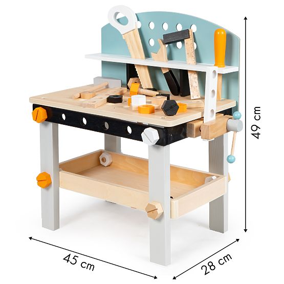 Childlike wooden working ponk