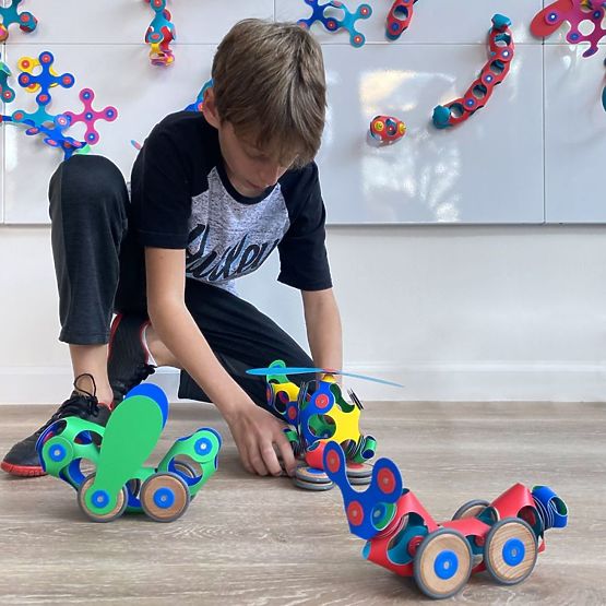 Clixo Set for Creating Magnetic Vehicles