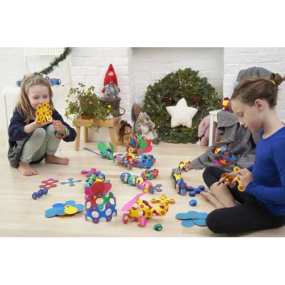 Clixo Set for Creating Magnetic Vehicles