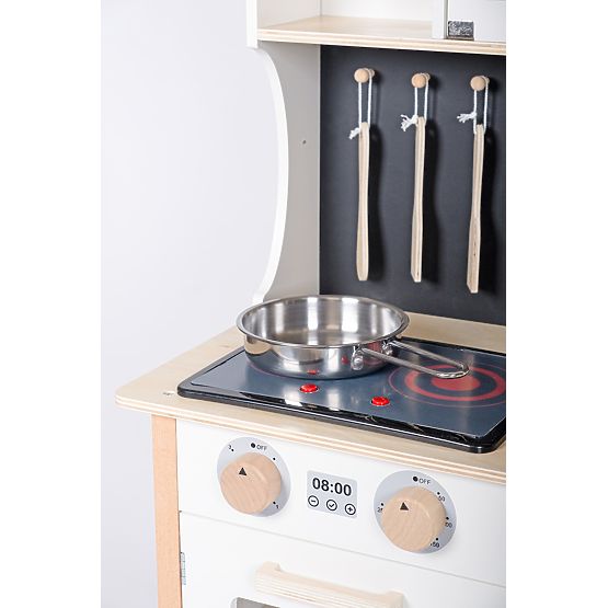Cookie - Wooden kitchen