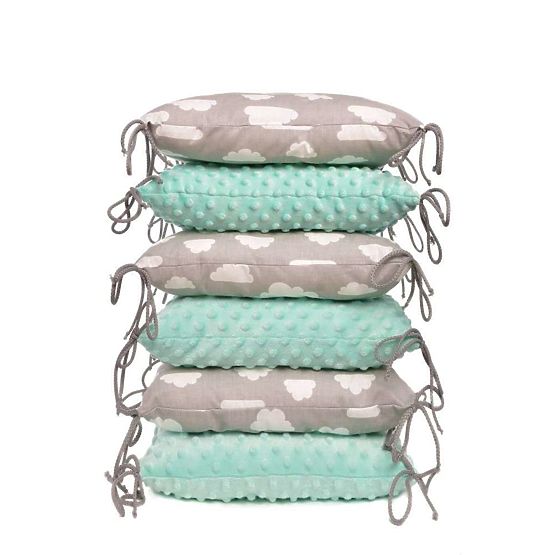 Cushioned bed padding - mint-gray