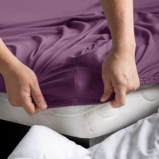 Fitted Sheet AMBER Color Purple Classic Style Material Jersey 80-90x200 DecoKing