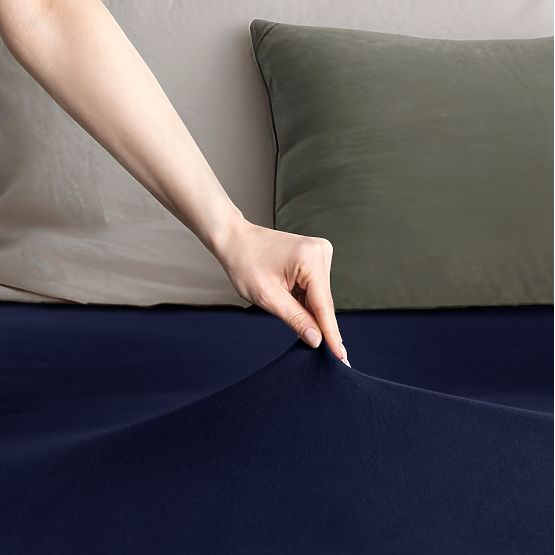 Fitted Sheet AMBER Navy Blue Classic Style Jersey Material 80-90x200 DecoKing