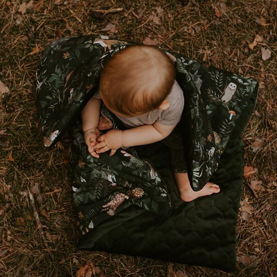 Insulated baby blanket Life in the forest
