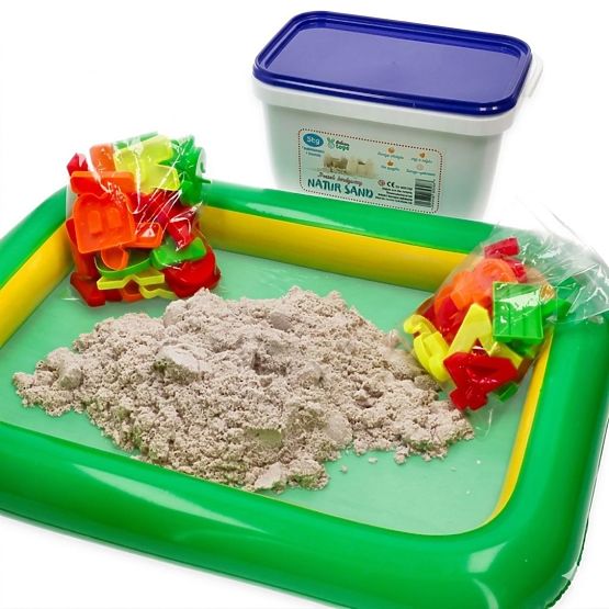 Kinetic sand 3 kg with inflatable sandbox and molds
