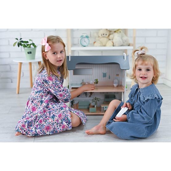 Large Dollhouse Cozy