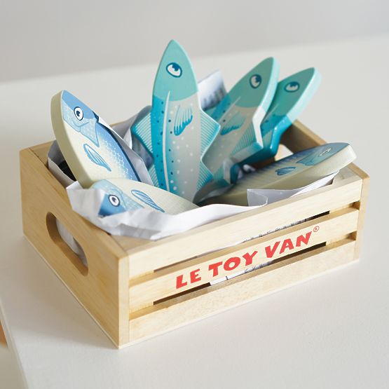 Le Toy Van Crate with fish