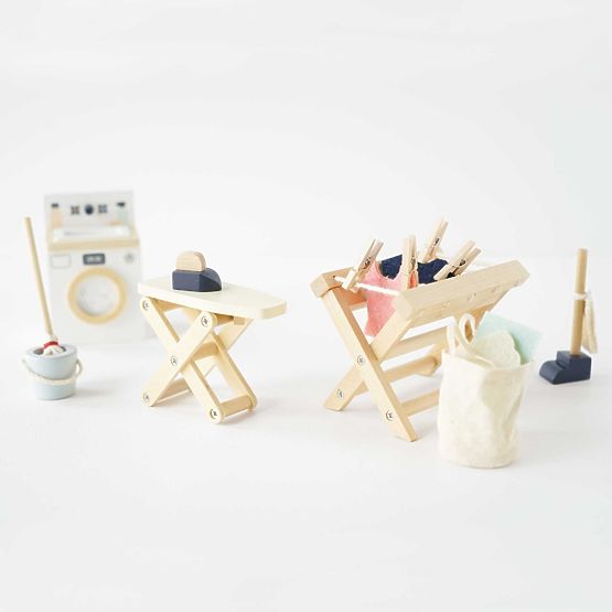 Le Toy Van Laundry furniture