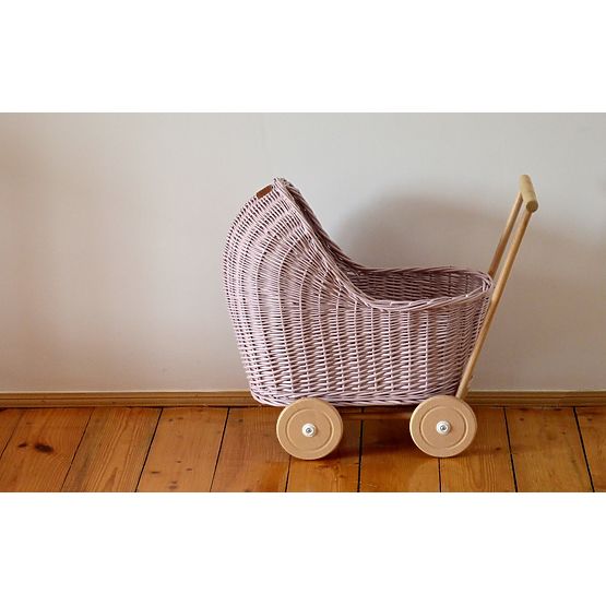LILU Wicker pram for dolls