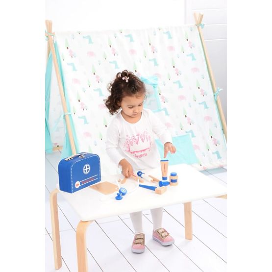 Medical briefcase with accessories