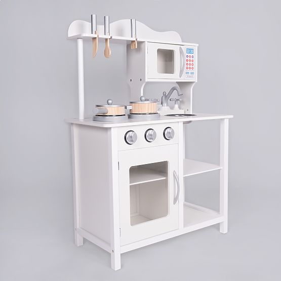 Meggie wooden kitchen with accessories