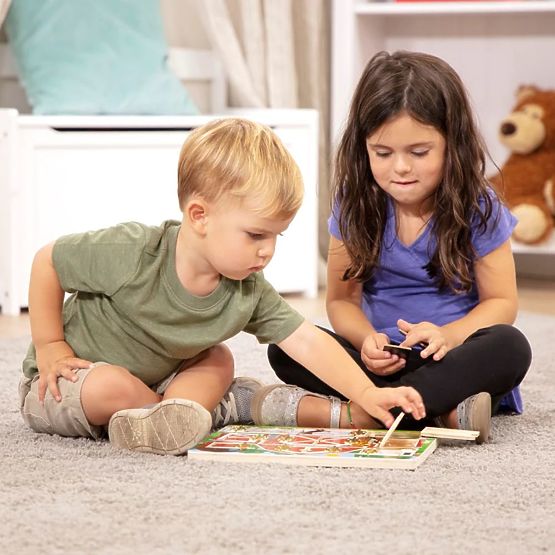 Melissa and Doug - Open and Close - Hide and Seek Puzzle