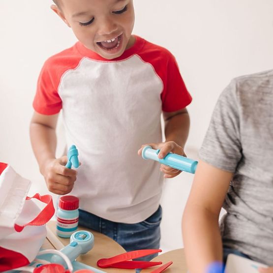 Melissa & Doug medical kit