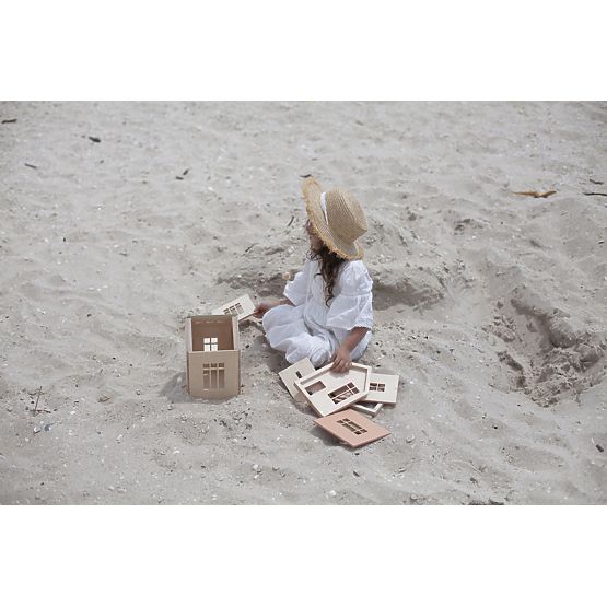 Magnetic Montessori wooden house - pink