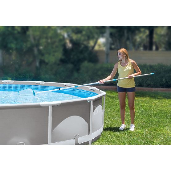 Pool cleaning set
