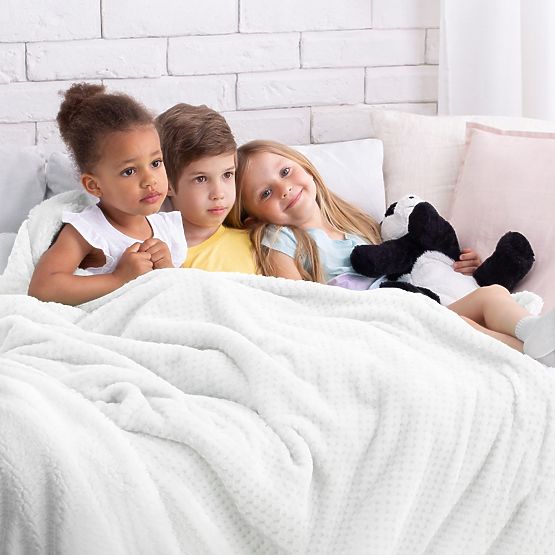 SHLEEPY White Jacquard Relief Classic Style Blanket 220x240