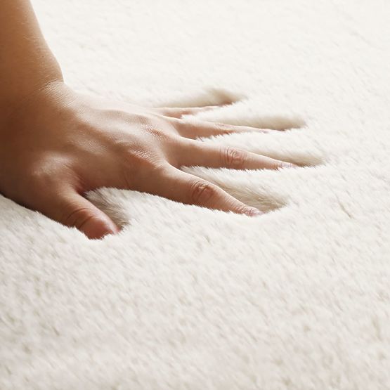 Silk Carpet Rabbit - White Ecru