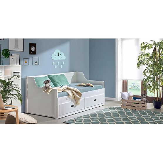 Simon's bed with his back