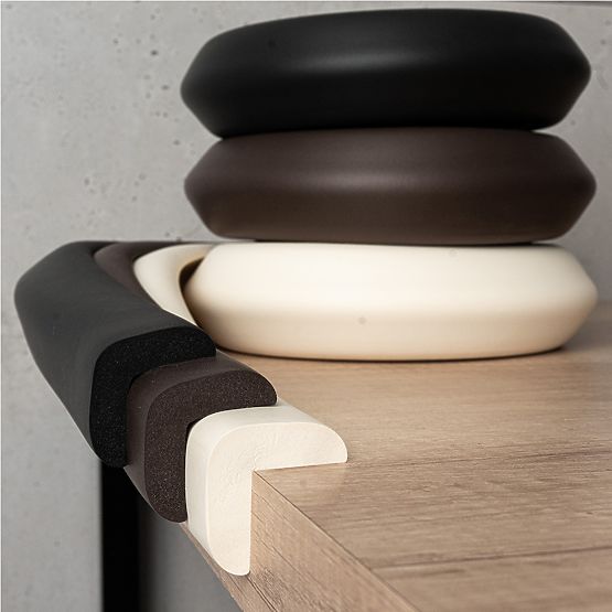 SIPO Protective tape for furniture edges, black - 1 pc