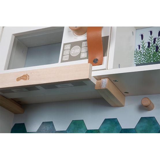 small foot Wooden Kitchen Tasty White