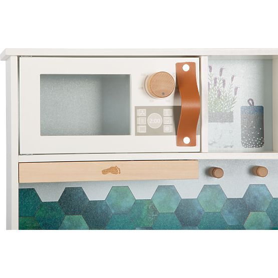 small foot Wooden Kitchen Tasty White
