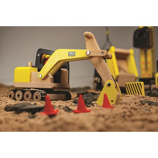 Tidlo Wooden Excavator with Bucket