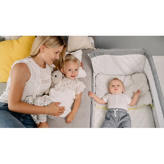 Travel cot for parents' bed Theo - light grey