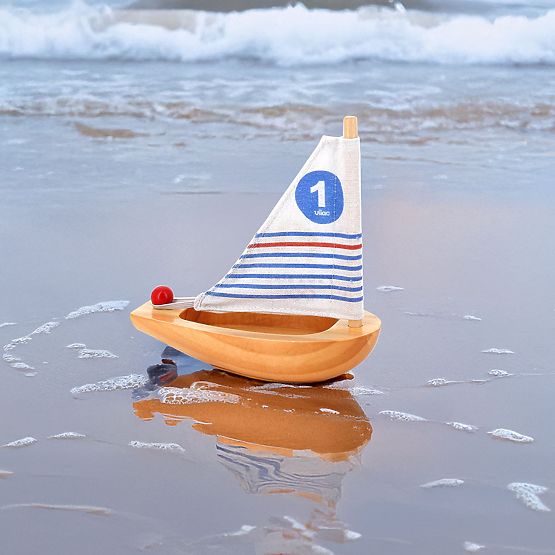 Vilac Small Sailboat