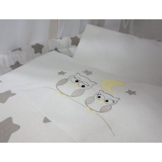 Wicker cot with equipment for baby - gray owls