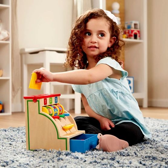 Wooden cash register 123 Melissa & Doug