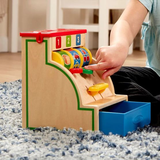 Wooden cash register 123 Melissa & Doug