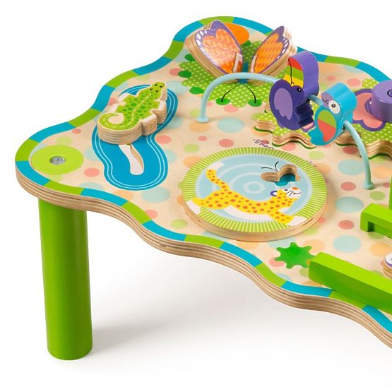 Dřevěný interaktivní stolek Melissa & Doug