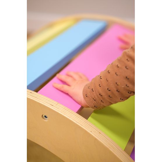 Wooden montessori swing - rainbow