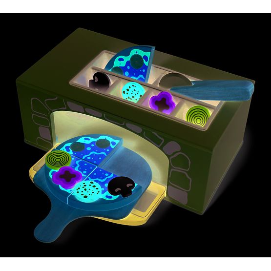 Wooden pizza oven with accessories