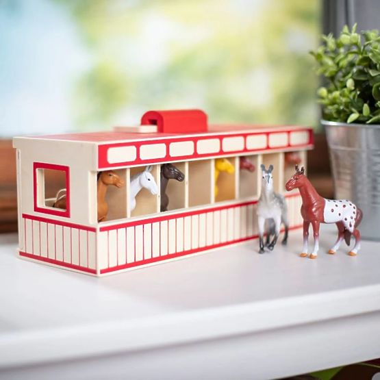 Wooden stable for horses with 8 boxes
