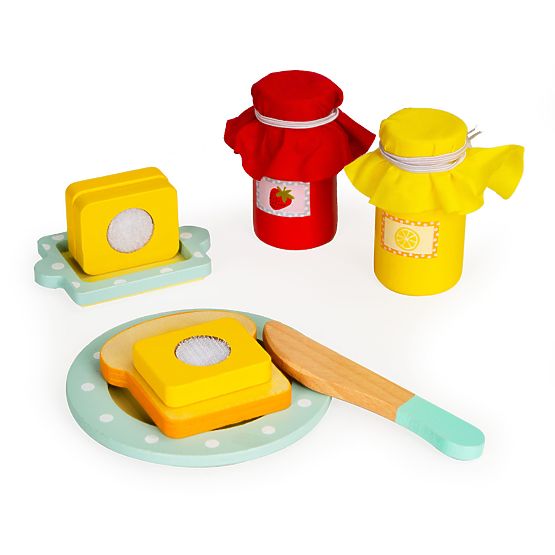 Wooden toaster with accessories