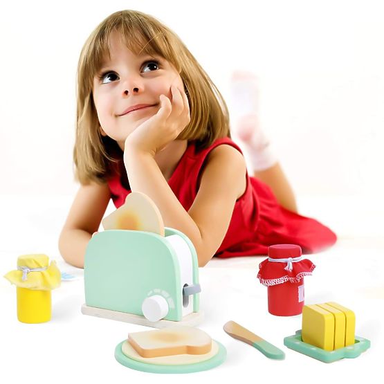 Wooden toaster with accessories