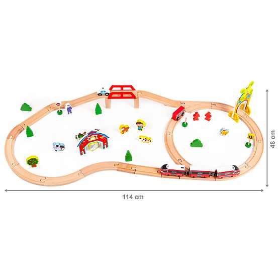 Wooden train track with battery train